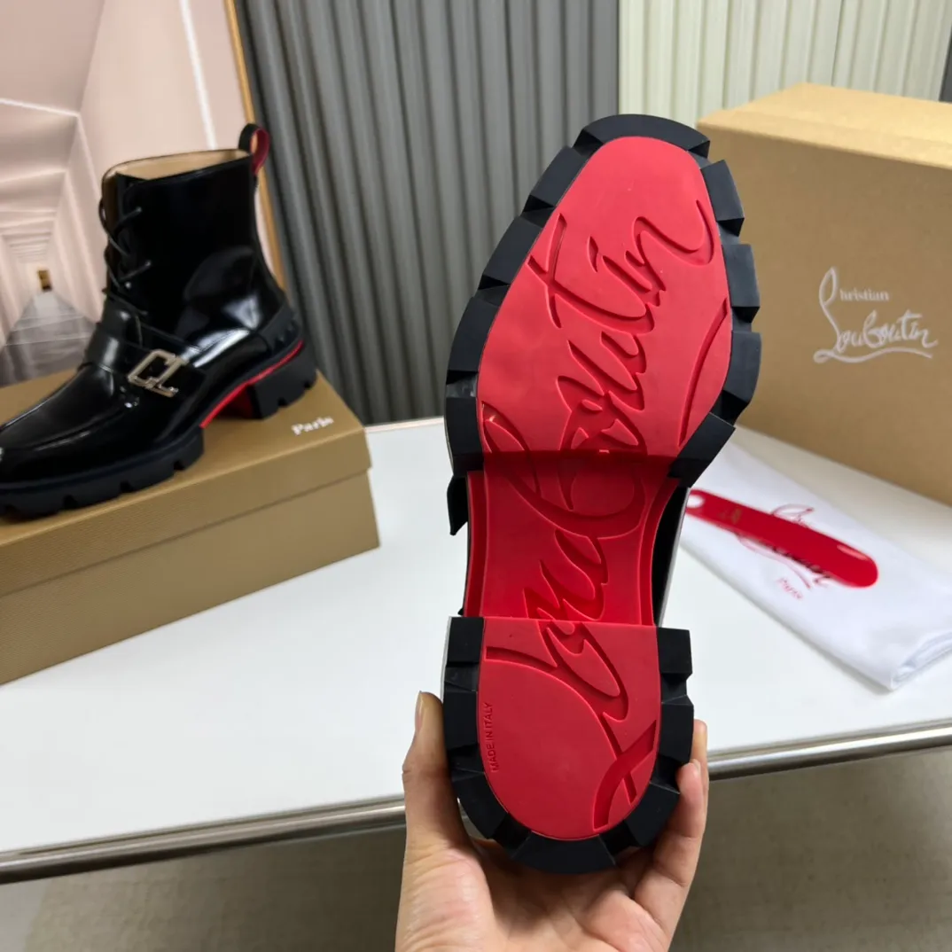 Men's shoes 💰800💰 CL popular red-soled boots 🆑1:1 original mold, Christian* Louboutin, imported open-edge beaded cowhide leather on the upper + water-dyed cowhide lining, original outsole ⬆️ wear-resistant and non-slip, full set of counter packaging 🎁38-45 (38.45 for customization, non-refundable)